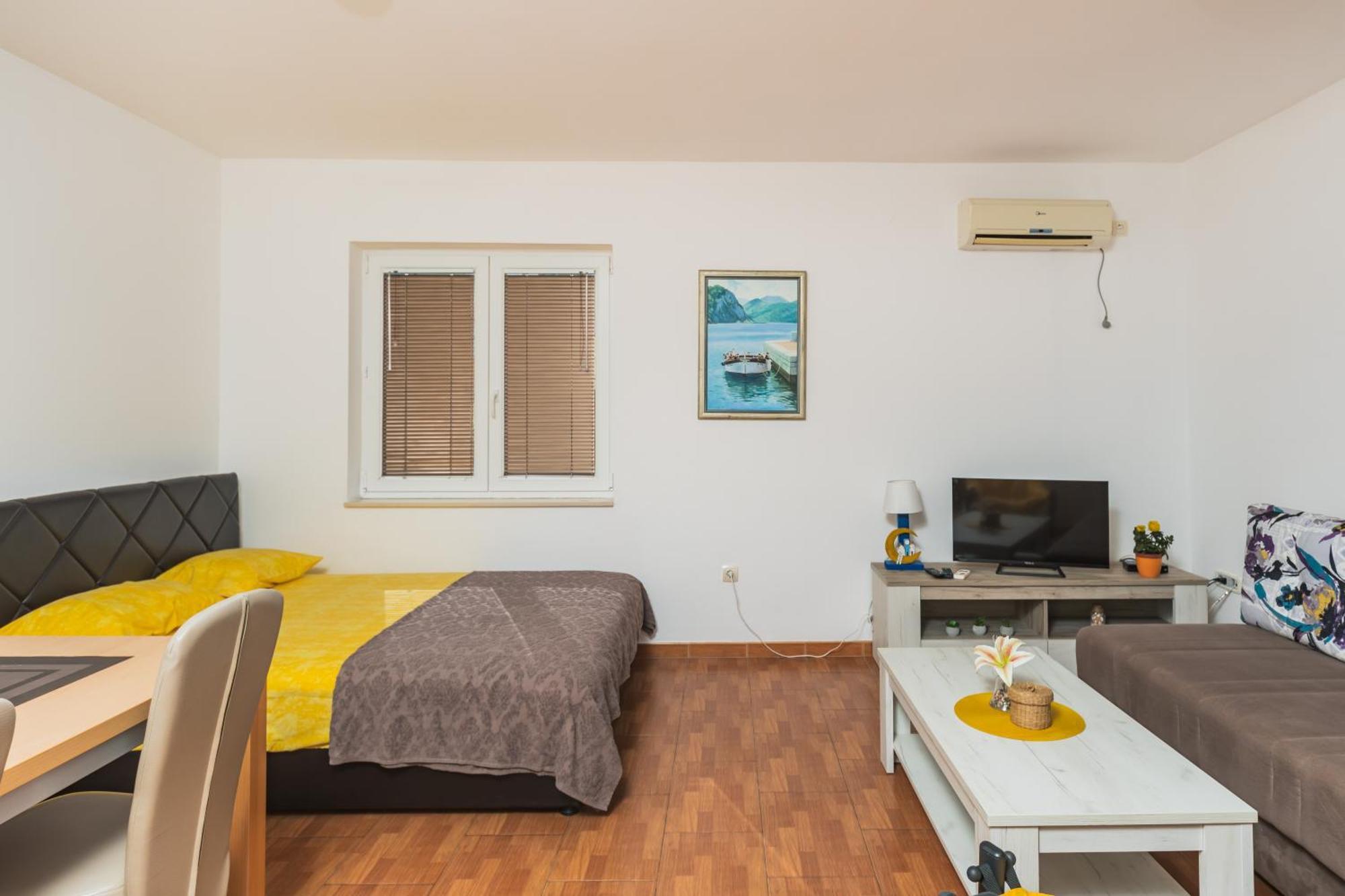 Apartments Franicevic Petrovac Bagian luar foto